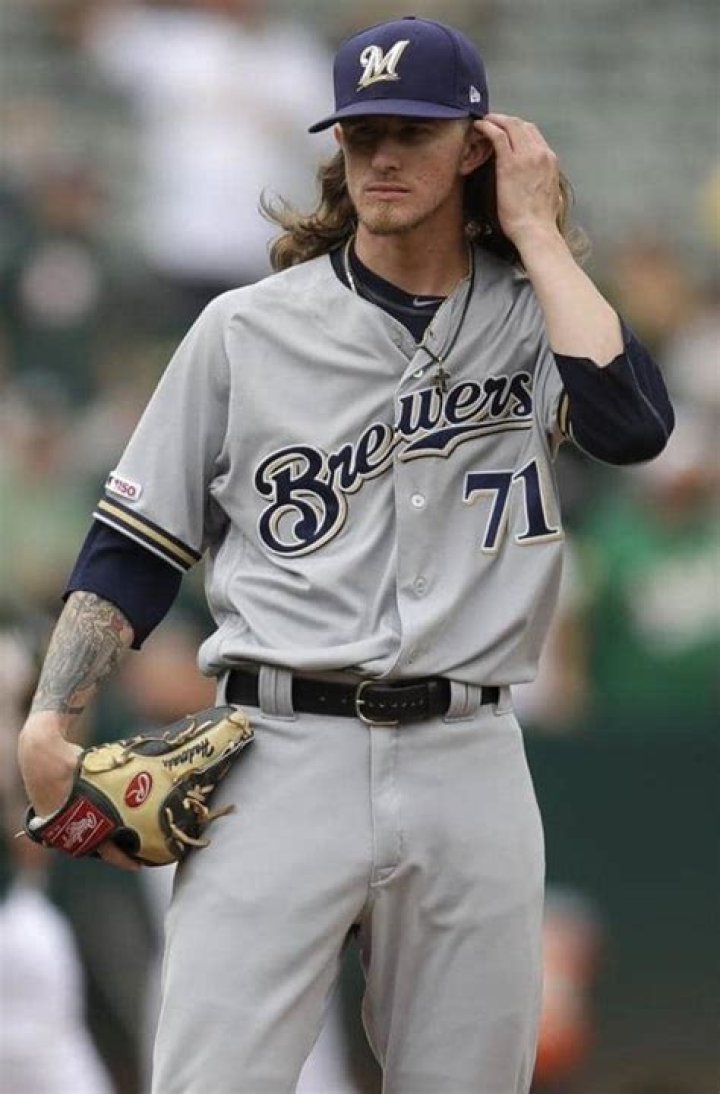 Josh Hader Biography, Age, Wiki, Height, Weight, Girlfriend, Family & More