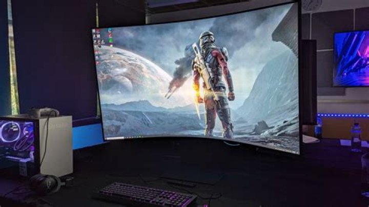 Largest computer monitors in 2024