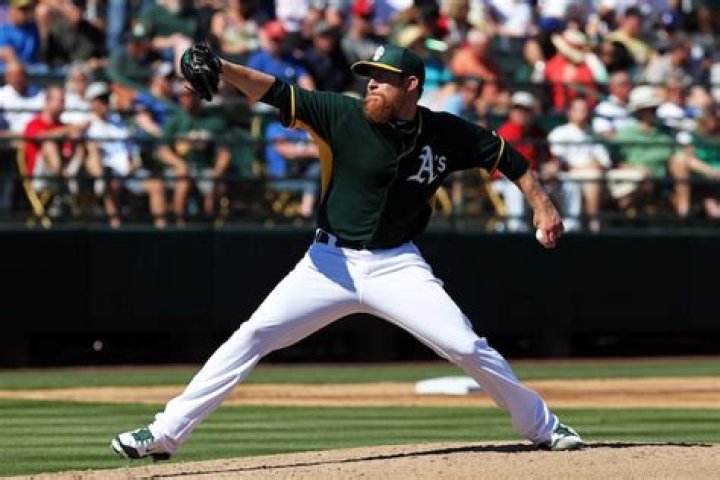 Sean Doolittle Salary & Contract